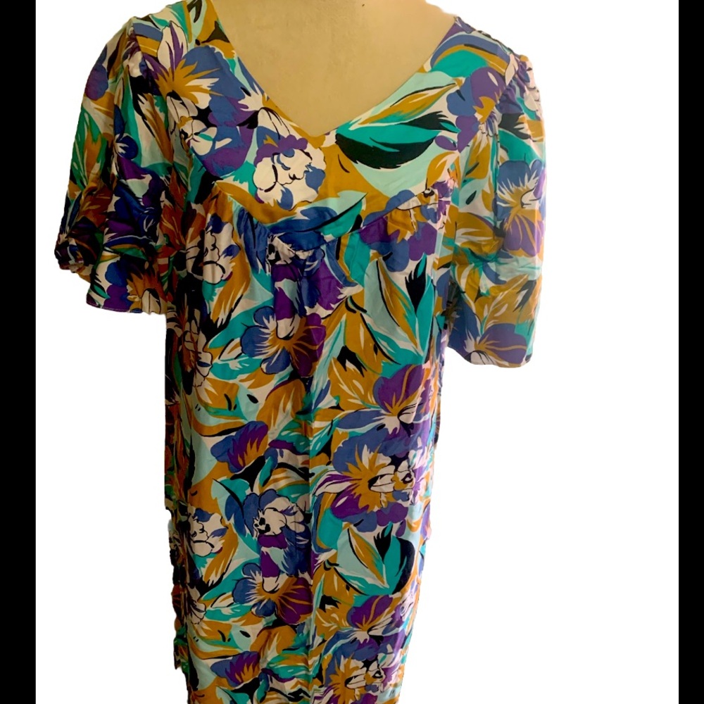 Carriage Court NWOT Mumu/Duster/House Dress Pullover Knee Length  Medium 12-14